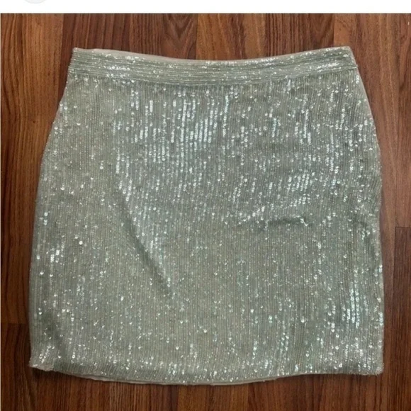 BANANA REPUBLIC Vintage white beaded  skirt - Picture 4 of 10